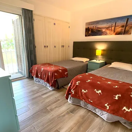 Detached On Balaia Golf Village With Golf & Tennis, Walking Distance To And Many Bars And Restaurants *