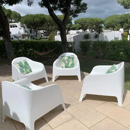 Detached On Balaia Golf Village With Golf & Tennis, Walking Distance To And Many Bars And Restaurants Olhos de Agua (Albufeira)